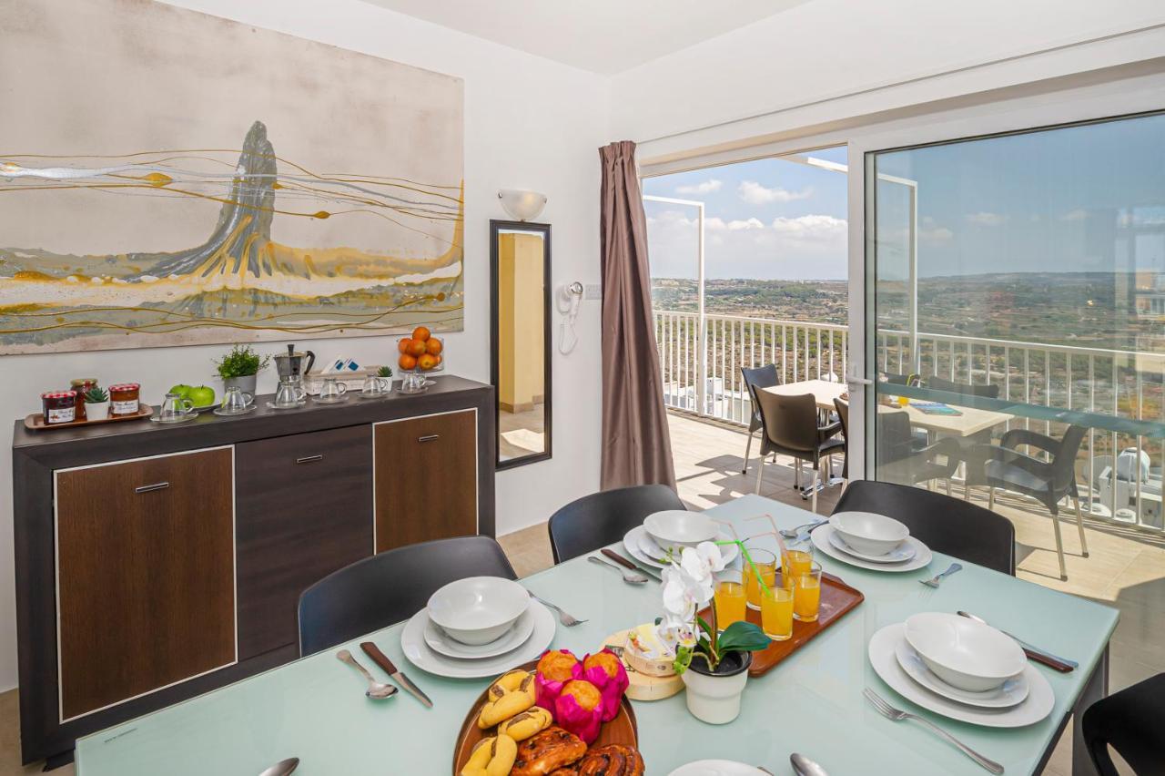 Summer Breeze Penthouse With Private Hot Tub & Terrace With Panoramic Views, By Getawaysmalta Mellieħa Exteriör bild