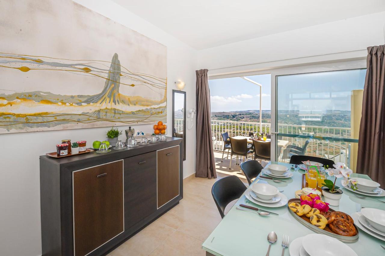 Summer Breeze Penthouse With Private Hot Tub & Terrace With Panoramic Views, By Getawaysmalta Mellieħa Exteriör bild