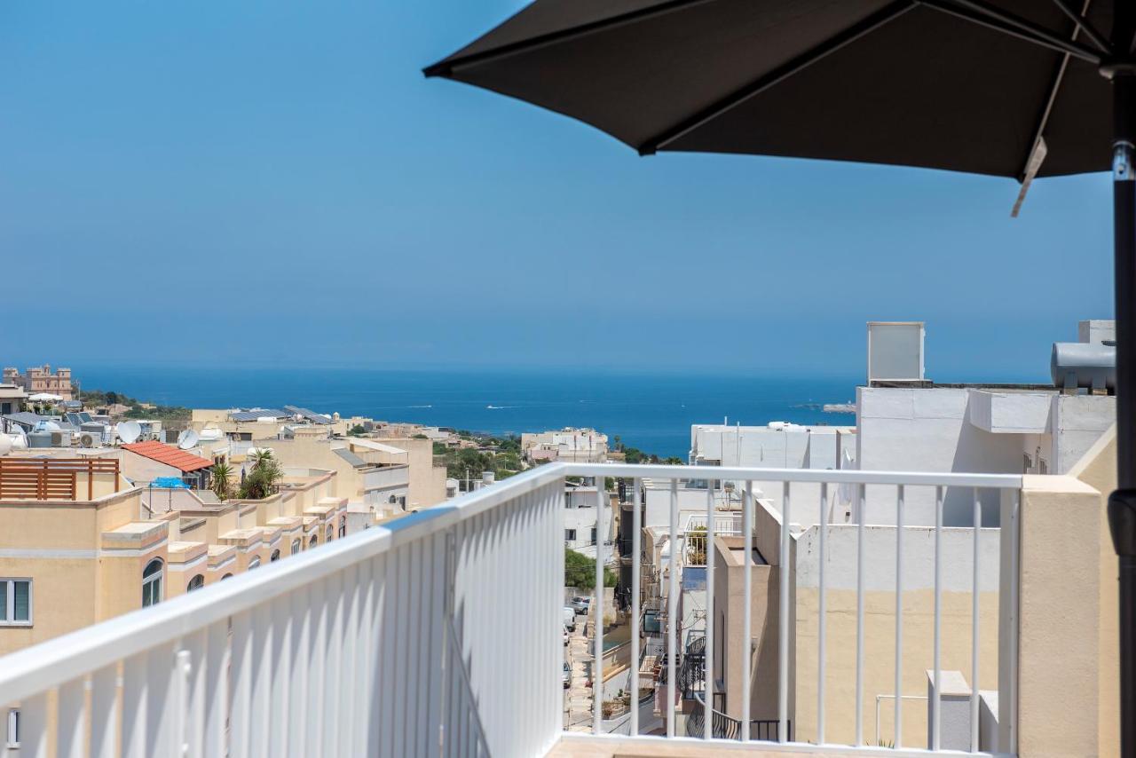 Summer Breeze Penthouse With Private Hot Tub & Terrace With Panoramic Views, By Getawaysmalta Mellieħa Exteriör bild