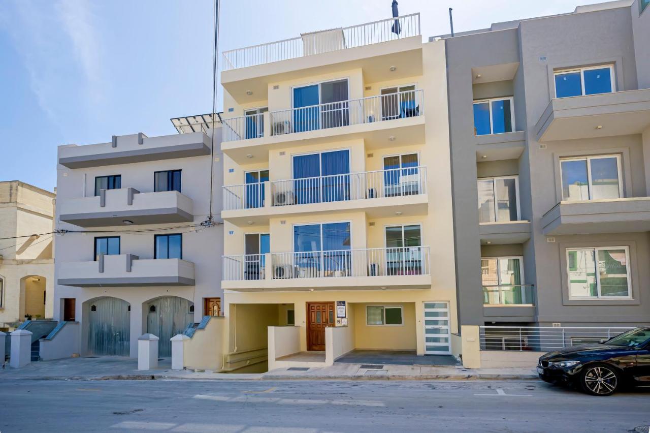 Summer Breeze Penthouse With Private Hot Tub & Terrace With Panoramic Views, By Getawaysmalta Mellieħa Exteriör bild