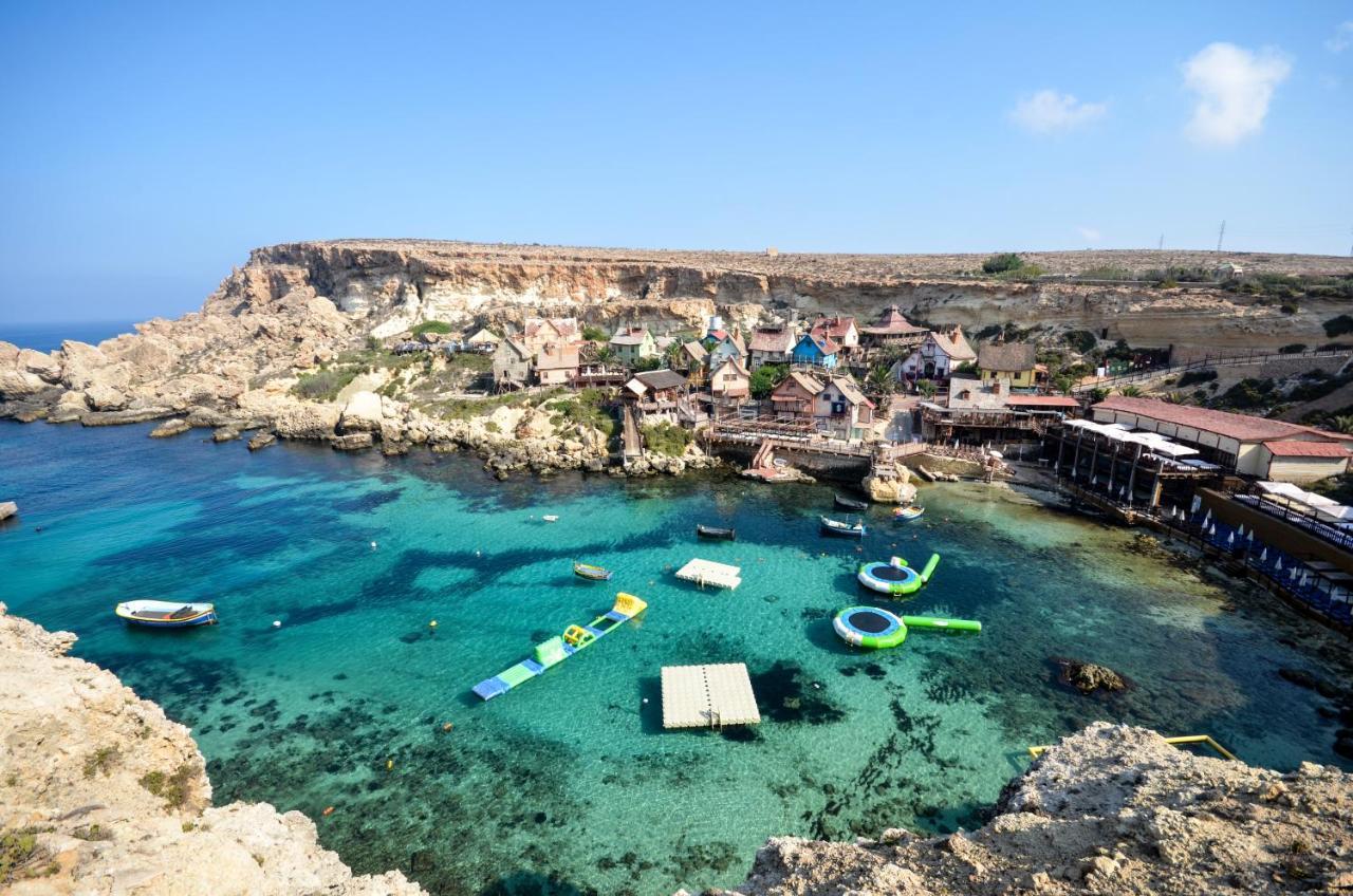 Summer Breeze Penthouse With Private Hot Tub & Terrace With Panoramic Views, By Getawaysmalta Mellieħa Exteriör bild